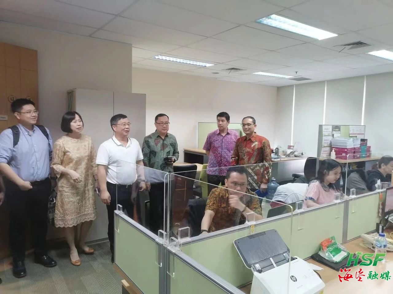 ������һ�е�KM��˾���С���������������